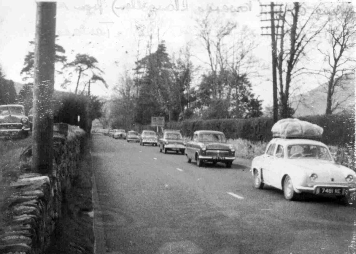Traffic on the A5 - 1950