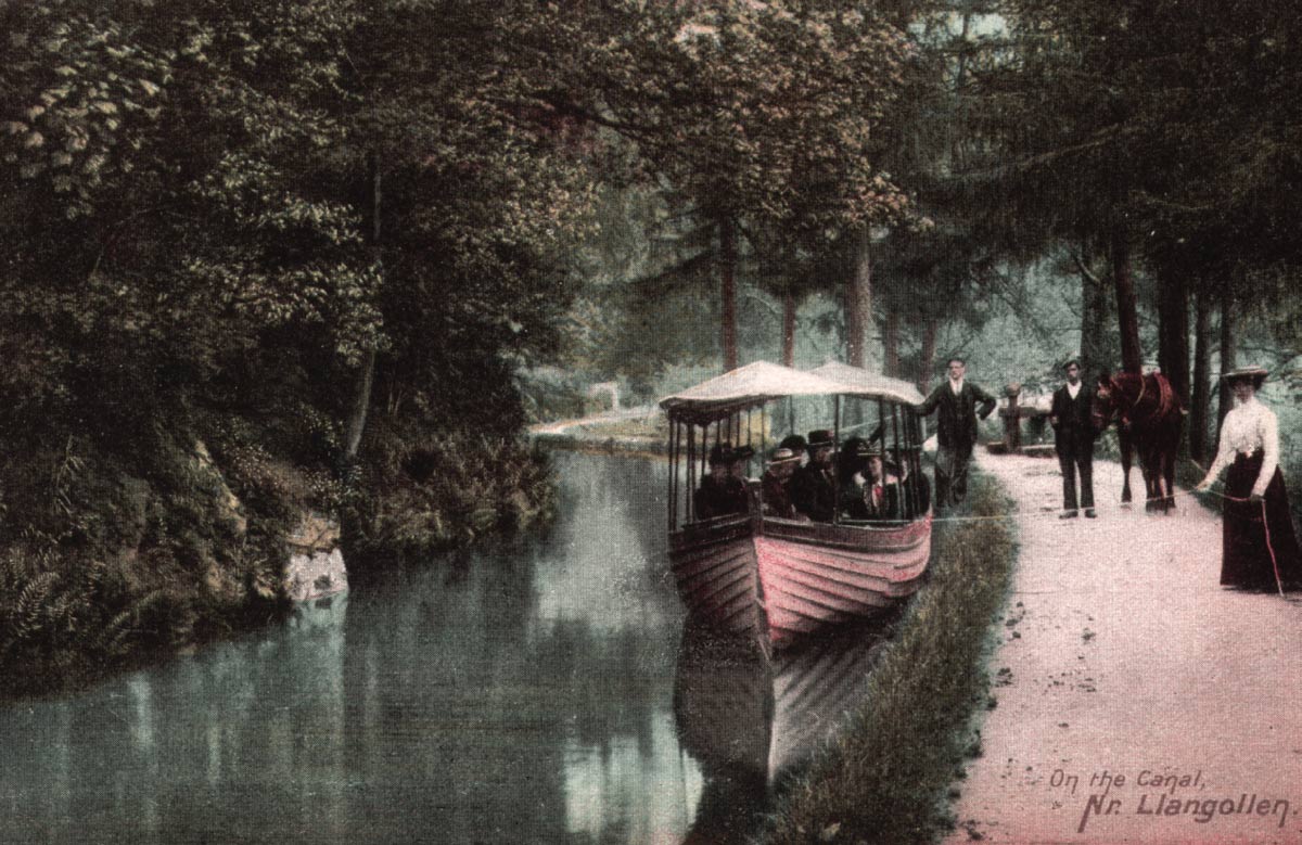 Boat on Llangollen Canal